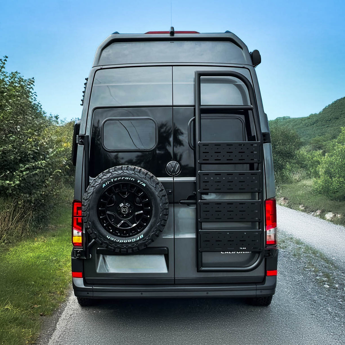 Tire Carrier Crafter TGE - installed context 1